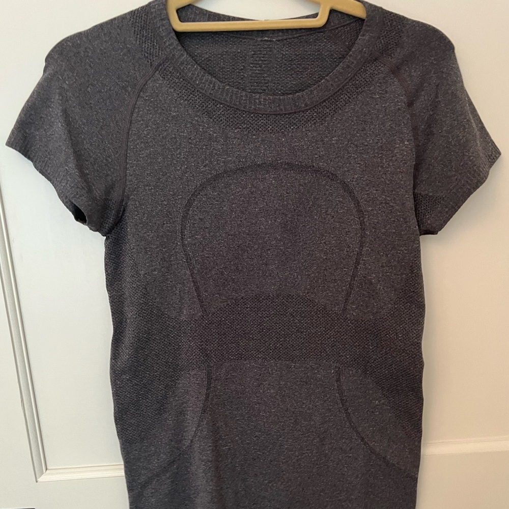 lululemon shirt